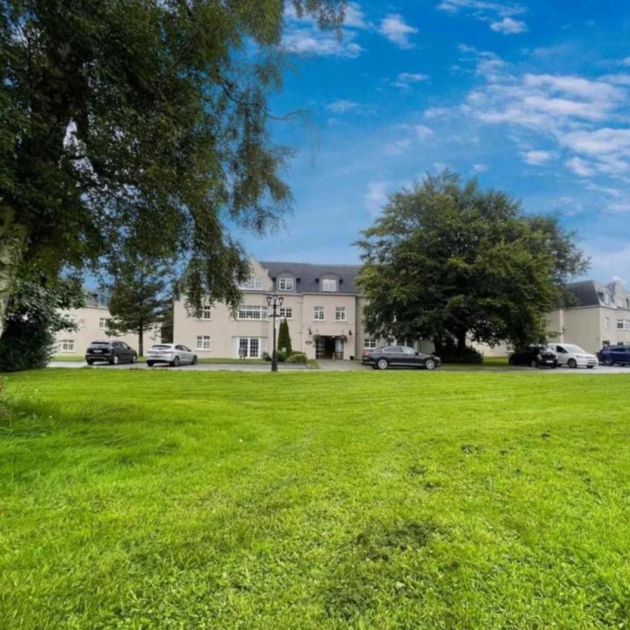 Spacious 2 Bedroom Apartment In Killarney Exterior foto